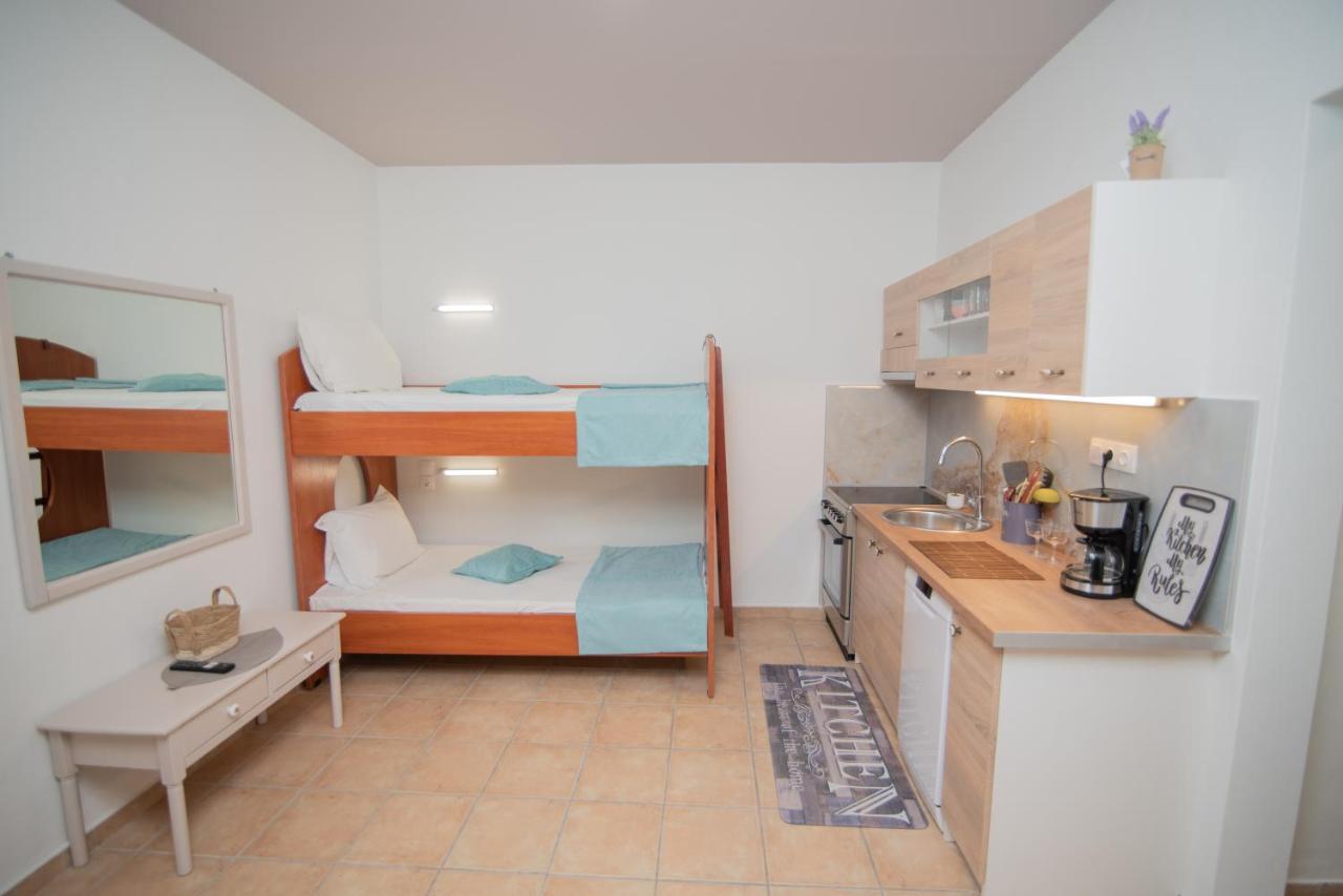 Tsaner Apartment And Rooms Matala  Ngoại thất bức ảnh